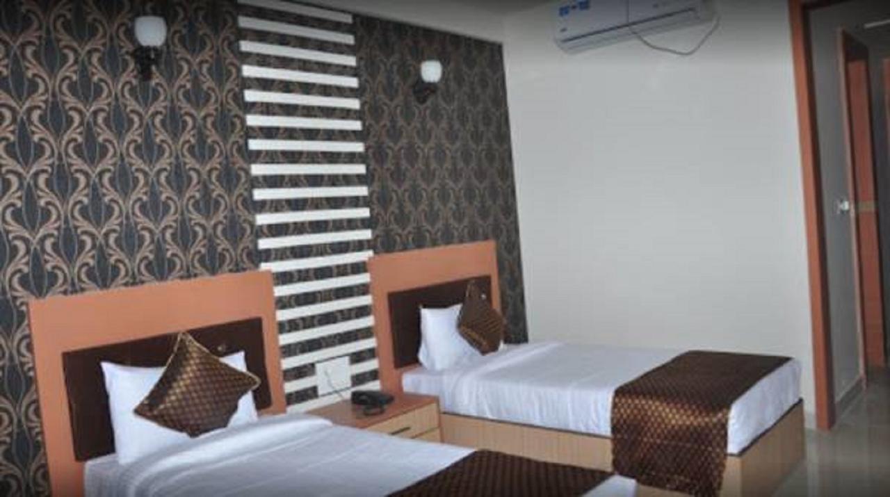 Hotel Bns International Sasarām Екстериор снимка