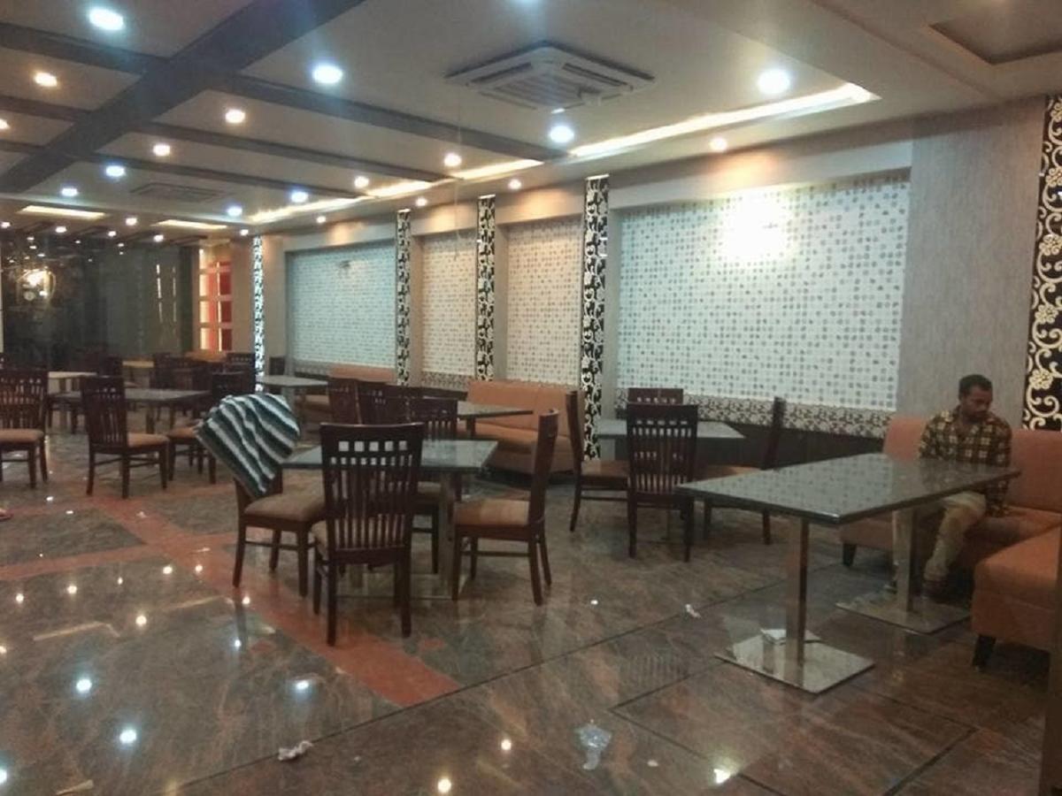 Hotel Bns International Sasarām Екстериор снимка